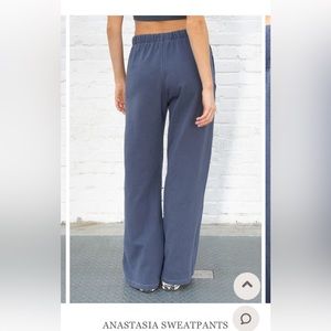 Brandy Melville Anastasia Sweatpant